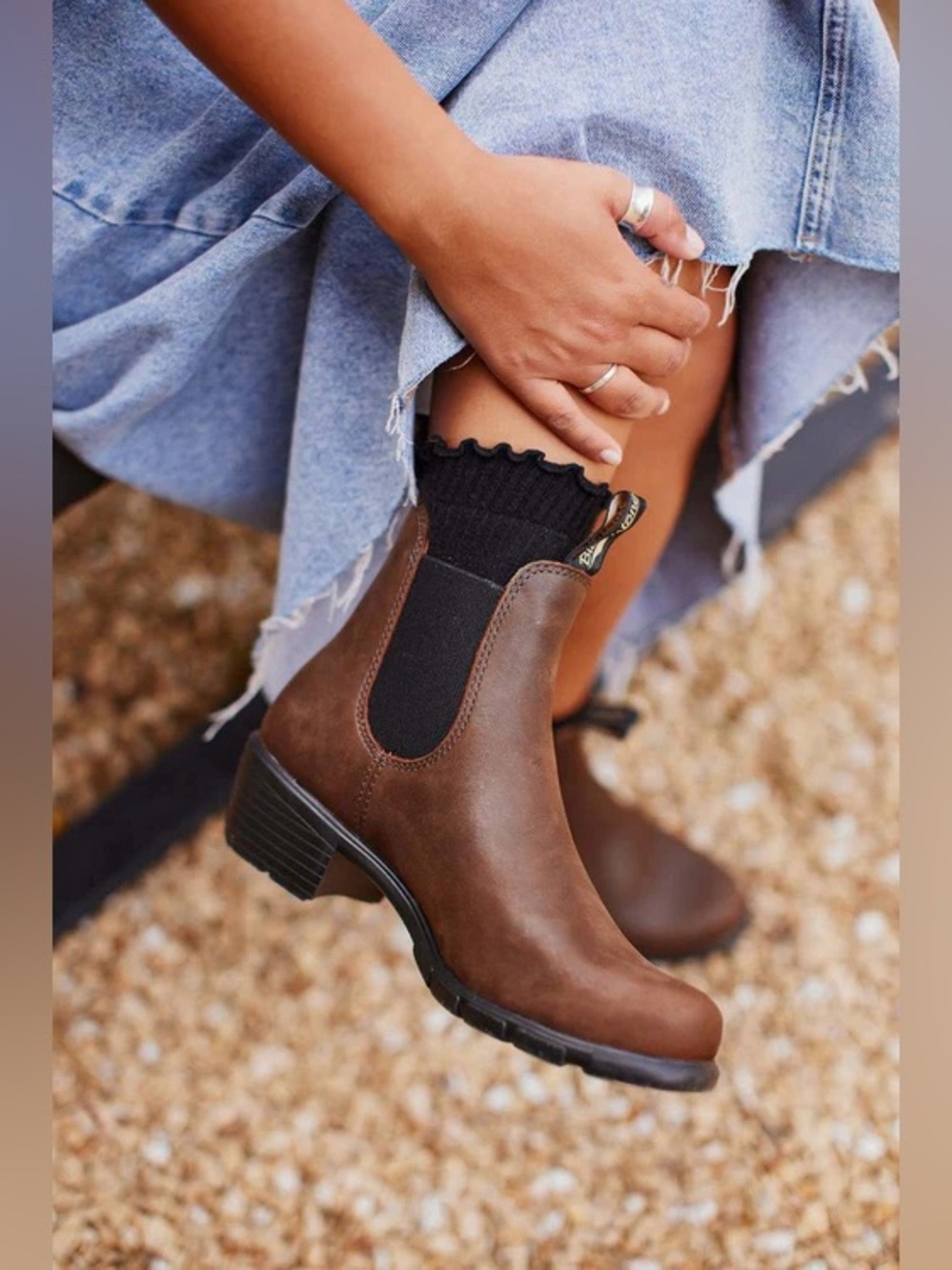 Blundstone WOMEN'S SERIES #1673 Heeled Boots. Antique Brown. Size 9.5